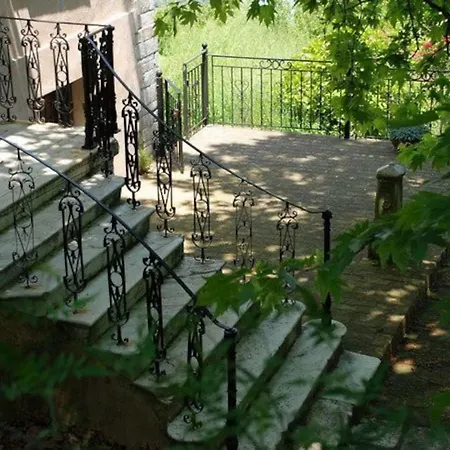 Mansion *
